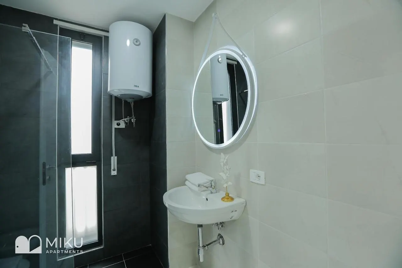 Miku Apartment - Lovely 1 Bedroom Spectacular View Tirana